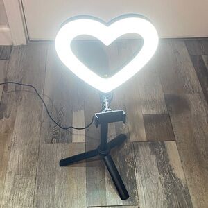 Heart-Shaped LED Ring Light with Tripod - Black